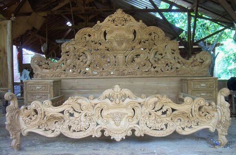 Wood work Girls Bedroom Color Schemes, Vintage Style Furniture, Wood Carving Furniture, Wood Bed Design, Classical Furniture, Wooden Sofa Designs, Furniture Appliques, Wooden Bed Design, Antique Beds