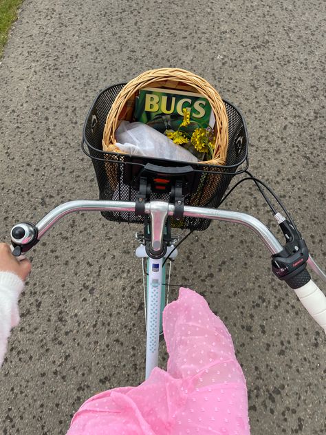 spring bike ride and then it started raining vibe <3 #aesthetic #cottagecore #flowers #springstyle Raghad Core, Bike Ride Aesthetic, Ruth Sanderson, Spring Bike, Ride Aesthetic, Aesthetic Bike, Aesthetic Clips, Cottagecore Flowers, 3 Aesthetic