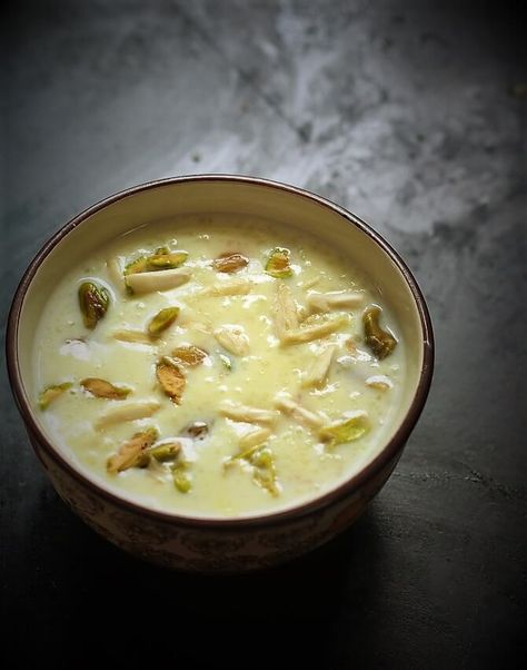 Phirni Recipe, Rice Firni, How to make phirni recipe - Fas Kitchen Firni Recipe, Phirni Recipe, Rice Desserts, Recipe Rice, Bengali Food, Breakfast Recipes Indian, Global Cuisine, Indian Sweet, Indian Sweets