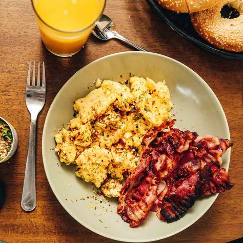 Scrambled Eggs with Bacon Eggs With Bacon, Scrambled Eggs Recipe, Just Spices, Bacon Recipe, Bacon Recipes, Chicken Dishes Recipes, Spice Blends, Scrambled Eggs, Egg Recipes