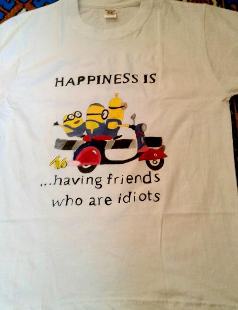 MINIONS  FRIENDSHIP tshirt paint idea Friendship Tshirt Design Ideas, Shirt Painting, Tshirt Painting, Diy Shorts, T Shirt Painting, Paint Matching, Fancy Dress Design, Disney Shirt, Couple Outfits