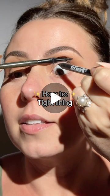 Rose Siard on Instagram: "Tight lining tips 💫🖤 The fewer passes with liner the better it wears #makeuptips #makeuphacks" Liner Hacks Tips And Tricks, Liquid Liner For Beginners, Eyeliner Tightlining, Best Waterproof Eyeliner For Tightlining, Lip Liner Illusion, Makeup Hacks Tutorials, Goth Makeup, Diy Skin Care, Diy Skin