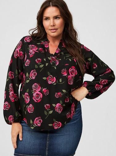 Plus Size Harper Challis Collared Long Sleeve Blouse, SKETCHED ROSES FLORAL DEEP BLACK Blouse Images, Trendy Plus Size Fashion, New Street Style, Shoes For Leggings, Feel Pretty, Plus Size Womens Clothing, Collar Blouse, Deep Black, Softest Sweater