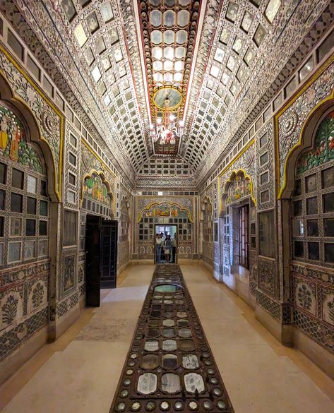 The Sheesh Mahal is a room in Mehrangarh Fort with intricate mirror work and glass windows that reflect light in a beautiful way. ⁠ Sheesh Mahal, Intricate Mirror, Umaid Bhawan Palace, Mehrangarh Fort, Royal Room, Blue Building, Golden Triangle, Blue City, Mirror Work