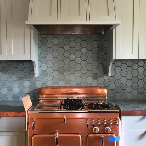 Though tile was an integral element in our kitchen design this stove is what we built the kitchen around. It's a 1940's Chambers copper stove 😍 Painted Stove, Copper Kitchen Accents, Copper Stove, Copper Kitchen Backsplash, Anthropologie Kitchen, Sausalito California, Copper Kitchen Decor, Old House Interior, Antique Stove