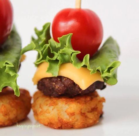 Mini Cheeseburger Bites – Weight Watchers Cheeseburger Bites, Ww Appetizers, Weight Watchers Appetizers, Christmas Catering, Keeping On Point, Mini Cheeseburger, Burger Bites, Ww Meals, Party Bites