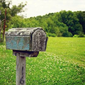 Country Mailbox, Plant Beds, Rural Mailbox, Old Mailbox, Wooden Mailbox, Mailbox Landscaping, Picture References, Clothes Lines, Vintage Mailbox