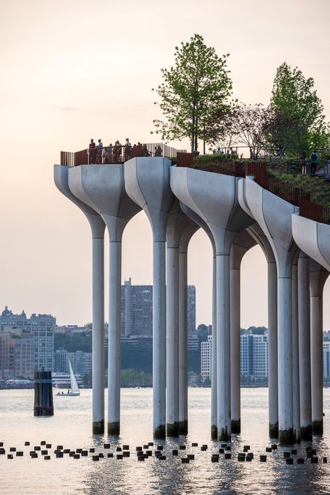 Little Island park and theatre by Thomas Heatherwick opens in New York Heatherwick Studio, Thomas Heatherwick, New Architecture, Outdoor Theater, Island Park, River Park, Urban Park, Island Design, Hudson River