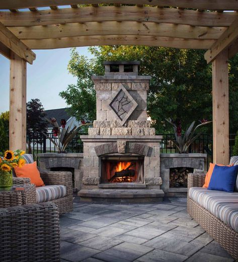 One Kindesign on Twitter: "30+ Irresistible outdoor fireplace ideas that will leave you awe-struck https://t.co/Tr8t85RuT5… " Fireplace Patio, Firepit Table, White Pergola, Outdoor Fire Pit Table, Outdoor Fireplace Patio, Patio Pergola, Propane Fire Pit Table, Backyard Fireplace, Modern Pergola