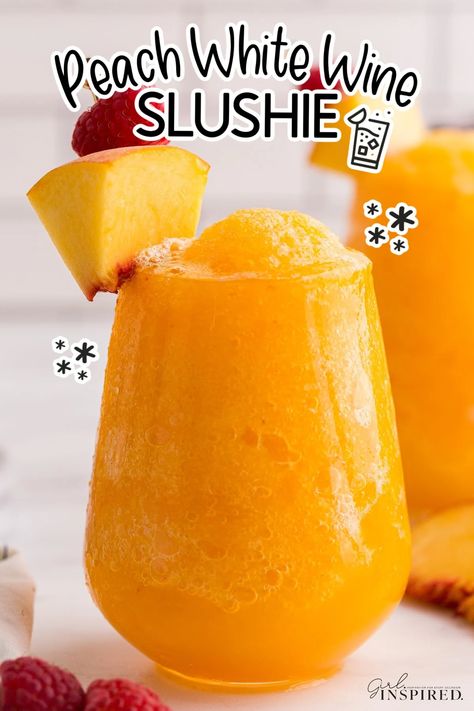 Light Alcoholic Drinks, Alcoholic Slushies, Peach Moscato, Mango Wine, Wine Slushie Recipe, Wine Slush, Peach Wine, Moscato Wine, Slushie Recipe