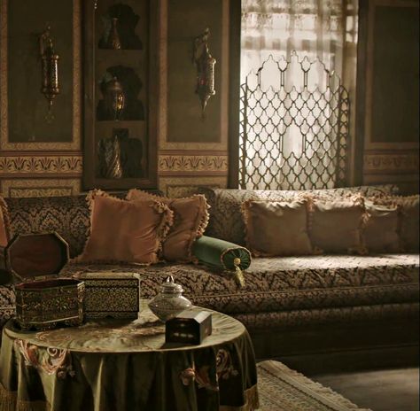 Middle Eastern Decor, Ottoman Decor, Ottoman Empire, Chaise Lounge, Interior Architecture, Sectional Couch, Room Design, Ottoman, House Interior