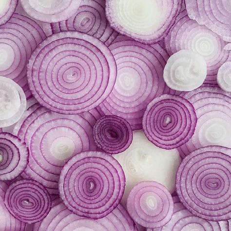 Corneal Transplant, Purple Onion, Purple Flowers Wallpaper, Garlic Chives, Liquid Art, Vegetable Stock, Chili Pepper, Patterns In Nature, Flower Wallpaper