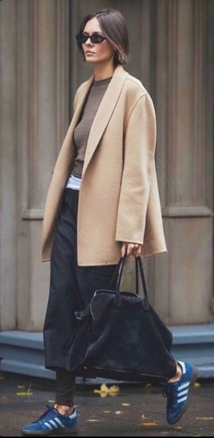 Minimal Stil, Minimalist Moda, Minimal Street Style, Fashion Fantasy, Winter Inspiration, Winter Street, Sport Chic, Street Style Inspiration, Work Clothes