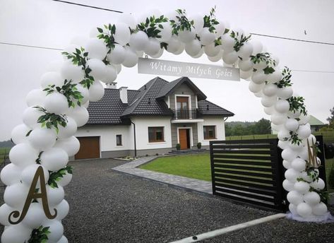 Wedding Ballons Decoration Ideas Outside, Wedding Reception Gate Decoration, Weeding Decoration At Home, Dekoracije Za Svadbe, Svadbene Dekoracije, Flower Bouquet Snapchat Story, Wedding Ballons, Wedding Gate, Extravagant Wedding Cakes