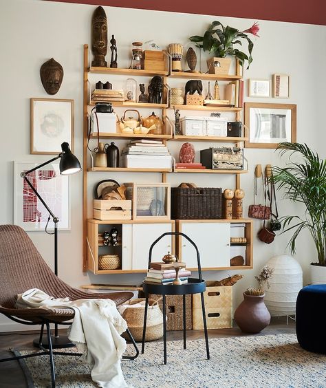 Keep your most cherished travel collectibles out in the open on shelving like IKEA SVALNÄS, for all to see. Clutter Free Home, Rattan Armchair, Bookshelf Styling, Ikea Family, Glass Cabinet Doors, Glass Cabinet, 인테리어 디자인, Open Shelving, Furniture Making