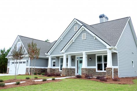 Popular Grey Paint Colors, Exterior Gray Paint, Exterior House Color, Grey Exterior, Grey Paint Colors, Cabinet Colors, Exterior House Colors, Blue House, Pretty House