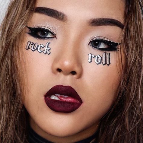 Rock N Roll Makeup, Rock And Roll Makeup, Rock Concert Makeup, Dance Shoot, Vivian Westwood, Rock N Roll Aesthetic, Concert Outfit Rock, Concert Makeup, Spooky Szn