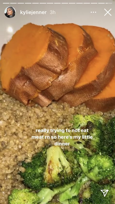 Kylie Jenner Food, Kylie Jenner Diet, Old Hollywood Fashion, Celebrity Diets, Eat Meat, Cooking Videos, Interesting Food Recipes, Nutrition Recipes, Food Cravings