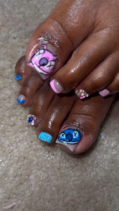 Purple Acrylic Toes, Stitch Nails Acrylic, Stitch Nail Designs, Lilo And Stitch Nails, Toenails Pedicure, Stitch Nails, Purple Toe Nails, Purple Toes, Toes Nails