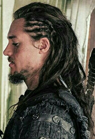 Long Viking Hair Men, Uhtred Of Bebbanburg, Viking Hairstyles, Hippie Braids, Alexander Dreymon, Braid Styles For Men, Celtic Hair, Medieval Hairstyles, Last Kingdom