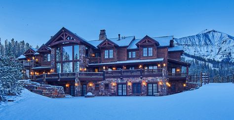 The House of the Year winner is a 16,113-square-foot ski home in Big Sky, Montana. For Marty and Julie Belz, no detail was too small when it came to designing this family getaway from the raised dog bath to the glove warmers in the mud room to the more than 12 different kinds of stone work. Winter Mansion, Cabin Mansion, Ski Cabin, Ski House, Mega Mansions, Large House, Walkout Basement, Winter Cabin, Modern Mansion