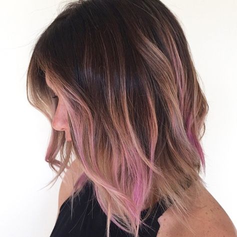 EASE INTO PINK WITH OMBRE Pink Highlights, Ombré Hair, Penteado Cabelo Curto, Ombre Hair Color, Pastel Hair, Hair Inspiration Color, Long Bob, Hair Color Trends, Ombre Hair