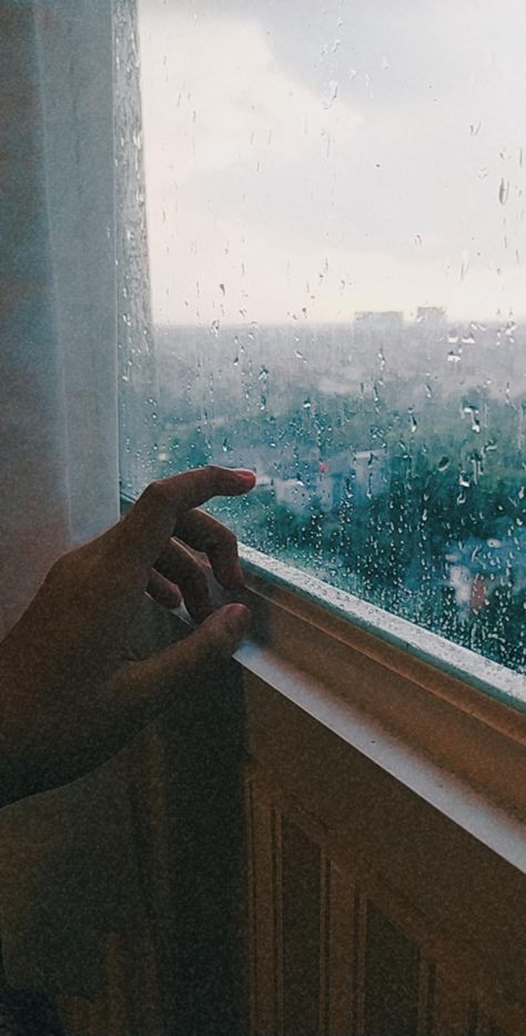 Rainy Window, Rain Window, Windows Wallpaper, Raining Outside, Lost In Thought, Love Rain, Through The Window, Story Inspiration, Book Art Drawings