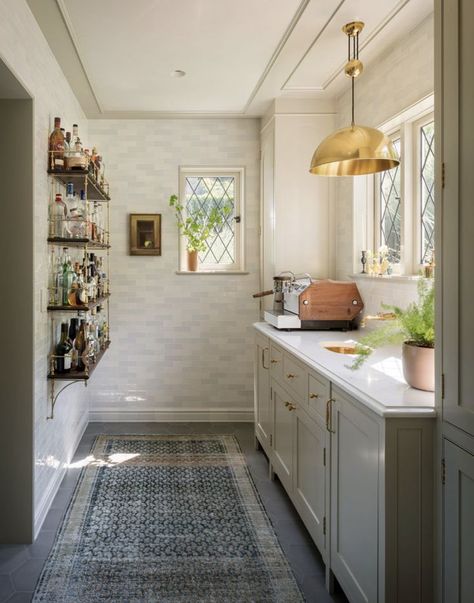 Interior design by Jessica Helgerson Interior Design. Photo by Aaron Leitz Photography. || #homedesign, home bar, #interiordesign, traditional home, #traditionalkitchen, kitchen cabinetry, #kitchenhardware, cabinet hardware, #greycabinetkitchen, interior inspiration. Jessica Helgerson Interior Design, Jessica Helgerson, Pantry Inspiration, Leaded Glass Windows, Kitchen Hardware, Kitchen Cabinetry, Traditional Kitchen, Leaded Glass, Terrace House