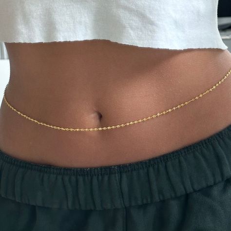 Don't Get It Twisted Waist Chain– EVRYJEWELS Chain Outfit, Evry Jewels, Ethereal Jewelry, Waist Jewelry, Jewelry Lookbook, Belly Chain, Waist Chain, Body Chain Jewelry, Gold Accessories