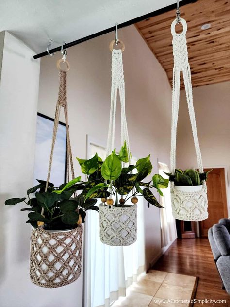 Quick Crochet Gifts, Crochet Plant Hanger, Hanging Plant Holder, Diy Plant Hanger, Pot Hanger, Handmade Plant, Crochet Plant, Crochet Basket Pattern, Crochet Home Decor