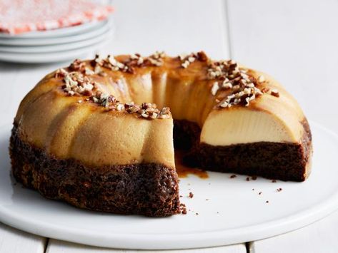 Get Chocoflan Recipe from Food Network Flan Au Caramel, Chocoflan Recipe, Flan Cake, Famous Desserts, Mexican Dessert, Pinterest Recipes, Bundt Cake, Flan, Food Network