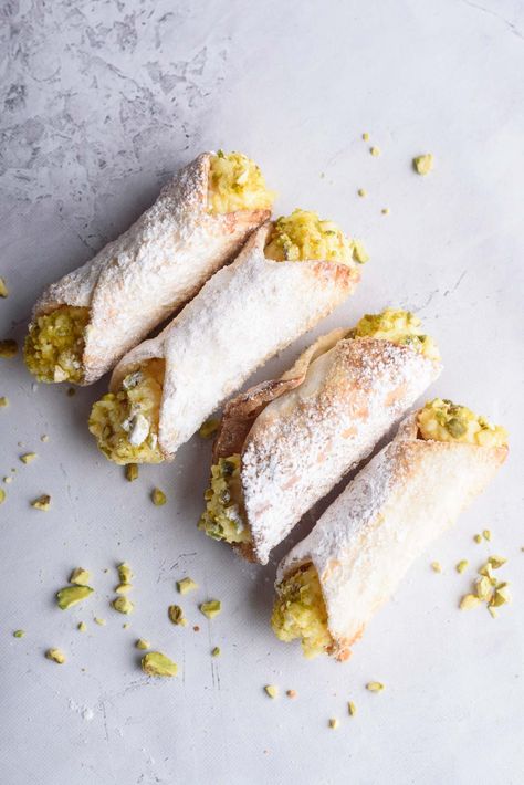 Air Fryer Cannoli - Recipes From A Pantry Air Fryer Cannoli, African Dessert Recipes, Airfryer Baking, Dessert Recipes Keto, Dessert Recipes Gluten Free, Instant Pot Dessert Recipes, Cannoli Recipes, Recipes African, Sweet Ricotta