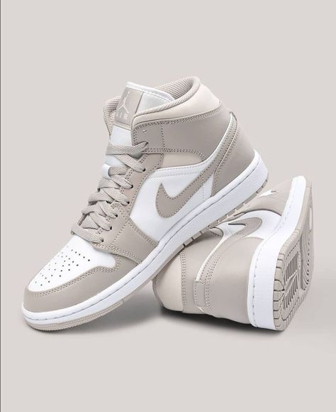 Custom Air Jordan 1, Beige Sneakers, Dr Shoes, Nike Shoes Girls, Nike Fashion Shoes, Preppy Shoes, Jordan Shoes Retro, All Nike Shoes, Cute Nike Shoes