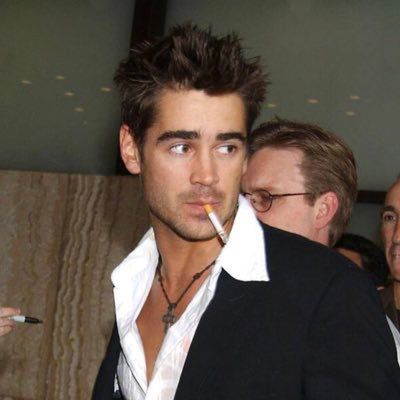 Colin Farrell 90s, Colin Ferral, Colin Farrell Haircut, Collin Farell, Red Head Men, Collin Farrell, Celebrity Culture, Irish Boys, Colin Farrell