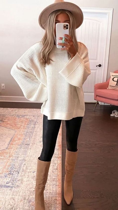 Farm Outfit Women Fall, Aesthetic Winter Nails, Outfit Ideas Fall Winter, Winter Comfy Outfits, Outfits Winter Aesthetic, Farm Outfit, Fashion Outfits Winter, Outfit Ideas For Fall, Outfit Ideas Fall