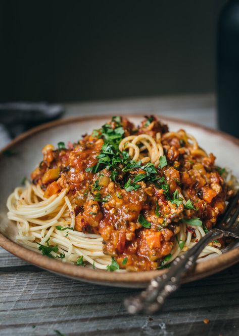 Everyday Veggie-Loaded Ragu { gf, dairy-free, paleo option } — saltnpepperhere Ragu Recipes, Ragu Sauce, Ragu Recipe, Meat And Vegetables, Spaghetti Sauce Recipe, Marinara Sauce Homemade, My Universe, Juicy Steak, It's Cold Outside