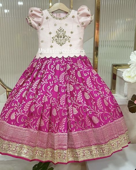 Pattu Parikini Models For Kids, Pattulanga Designs For Kids, Lehanga Models, Baby Lehenga, Valentina Dress, Cotton Frocks For Kids, Work Blouse Designs, Child Dress, Kids Dress Collection