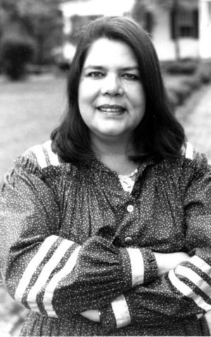 Wilma Mankiller Native Aesthetic, Wilma Mankiller, Oklahoma History, Cherokee Woman, Queen Aesthetic, Native American Peoples, Opera Singers, Old Hollywood Glamour, Patron Saints