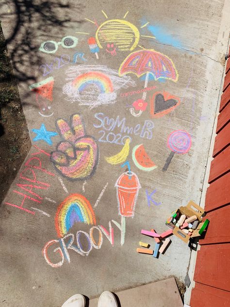 Summer Sidewalk Chalk, Drawing With Chalk, Sidewalk Chalk Art, Sidewalk Chalk, Chalk Art, Driveway, Fun Stuff, Chalk, Kids Rugs