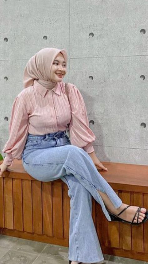 Hijab Pink, Muslim Fashion Hijab Outfits, Hijab Outfits, Hijab Ootd, Outfit Pink, Muslim Fashion Hijab, Fashion Hijab, Ootd Hijab, Hijab Outfit