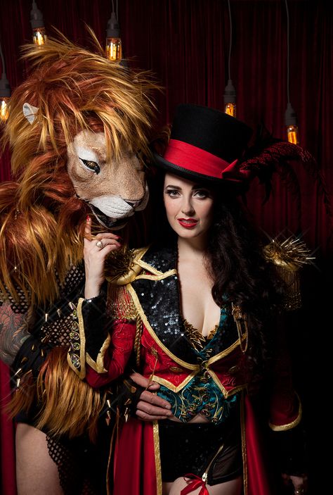 Lion Tamer Costume, Steampunk Circus, Creepy Circus, Circus Lion, Bed Of Nails, Circus Outfits, Lion Tamer, Dark Circus, Carnival Circus