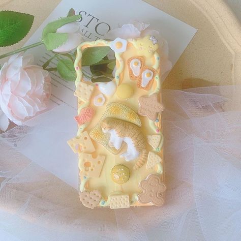 Cheese Cat, Phone Case Kawaii, Food Phone Cases, Decoden Diy, Decoden Case, Kawaii Phone, Decoden Phone Case, Handmade Phone Case, Girly Phone Cases