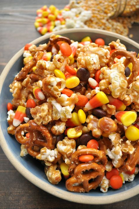 Harvest Caramel Corn - Welcome Home Harvest Caramel Corn, Thanksgiving Entree, Original Chex, Halloween Snack Mix, Chocolate Chex, Corn Snacks, Fall Snacks, Mini Pretzels, Caramel Corn