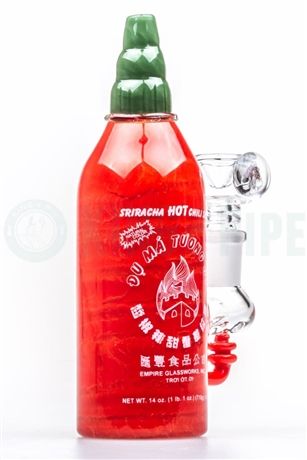 Empire Glassworks Sriracha Bottle Dab Rig Cute Dab Rigs, Sriracha Bottle, Devils Lettuce, Empty Wallet, Bong Shop, Red Chile Sauce, Red Chili Sauce, Pipe Shop, Magic Herbs