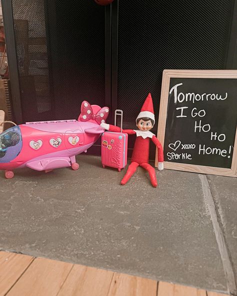 Elf On Shelf Travel Ideas, Elf Going On Vacation, Elf On The Shelf Disney Cruise, Elf On The Shelf Travel Ideas, Elf Transport, Elf 2024, Elf Fun, Elf Ideas, Shelf Ideas