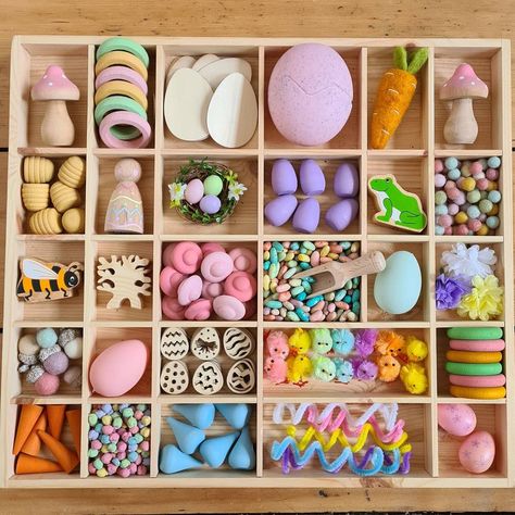 Sensory Fillers, Tinker Tray, Easter Play, Toddler Sensory Bins, Sensory Games, Montessori Diy, Sensory Boxes, Spring Preschool, Kids Sensory