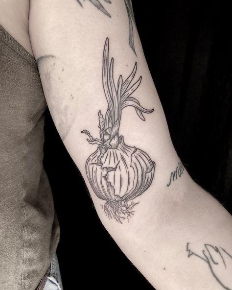 Soup Tattoo, Gardener Tattoo, Vegetable Tattoo, Woodcut Tattoo, Root Vegetable, My Tattoo, Root Vegetables, Fun Loving, Body Mods