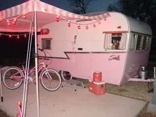 vintage caravans on pinterest | ... vintage caravan cassiefairy com my little vintage caravan project Camping Chic, Pink Camper, Pink Trailer, Chuck Box, Retro Caravan, Camping Trailers, Vintage Rv, Vintage Caravan, Vintage Caravans