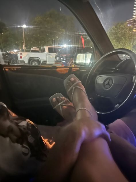 #toronto #couple #couplegoals #cbtower #benz Break From Toronto Aesthetic, Break From Toronto, Toronto Couple, Toronto Aesthetic, 2024 Manifestations, Couple Aesthetic, Couple Goals, Toronto, Vision Board