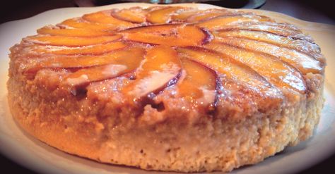 Peach Tres Leches Cake, Pineapple Tres Leches Cake, Cake With Peaches, Brown Sugar Peaches, Mexican Cake, Peach Upside Down Cake, Tres Leches Cake Recipe, Leches Cake, Light Cakes